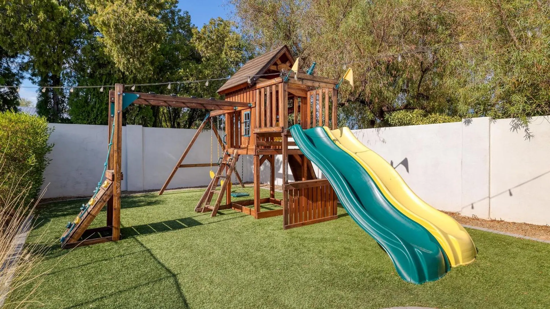 White Agate By Avantstay Pool Playground スコッツデール